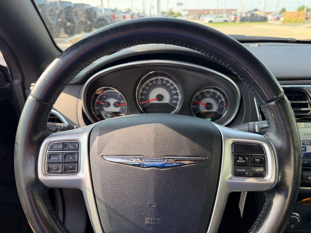 2011 Chrysler 200 Limited
