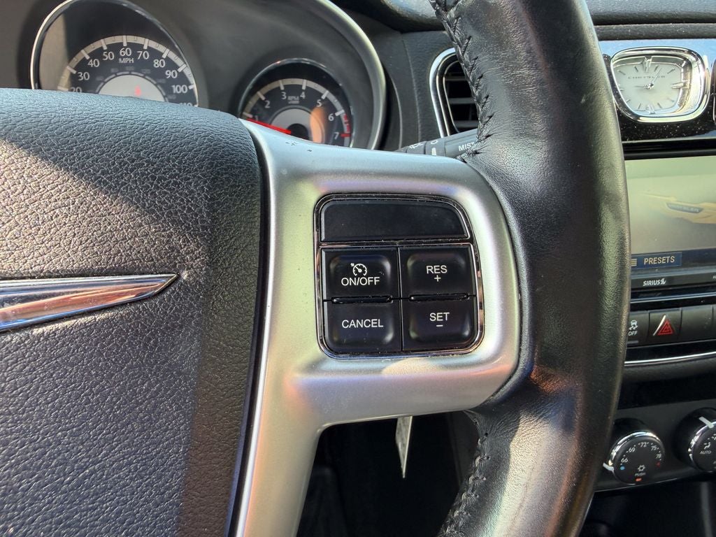2011 Chrysler 200 Limited