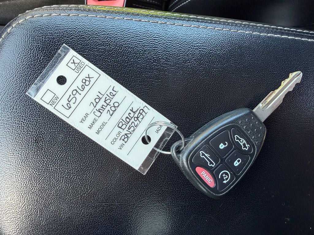 2011 Chrysler 200 Limited