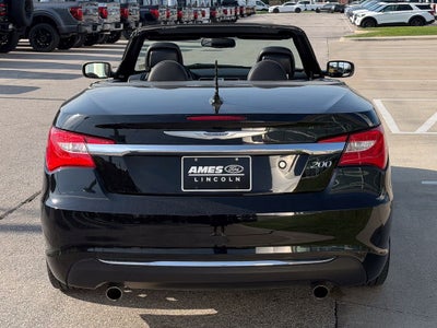 2011 Chrysler 200 Limited