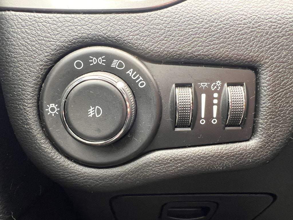 2021 Jeep Cherokee Latitude Plus