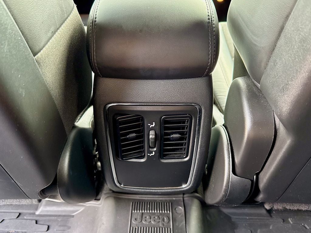 2020 Jeep Grand Cherokee Laredo