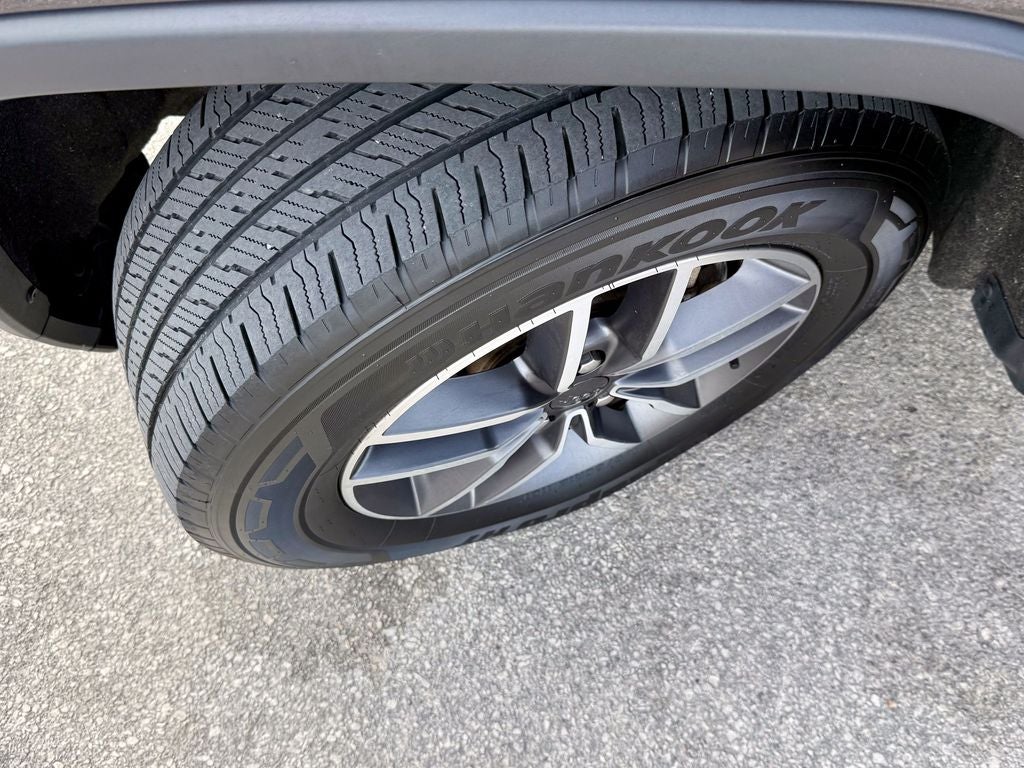 2020 Jeep Grand Cherokee Laredo