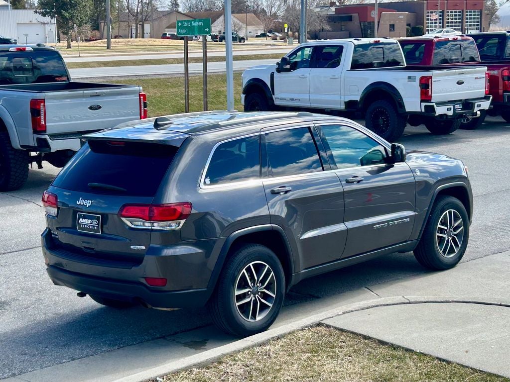 2020 Jeep Grand Cherokee Base