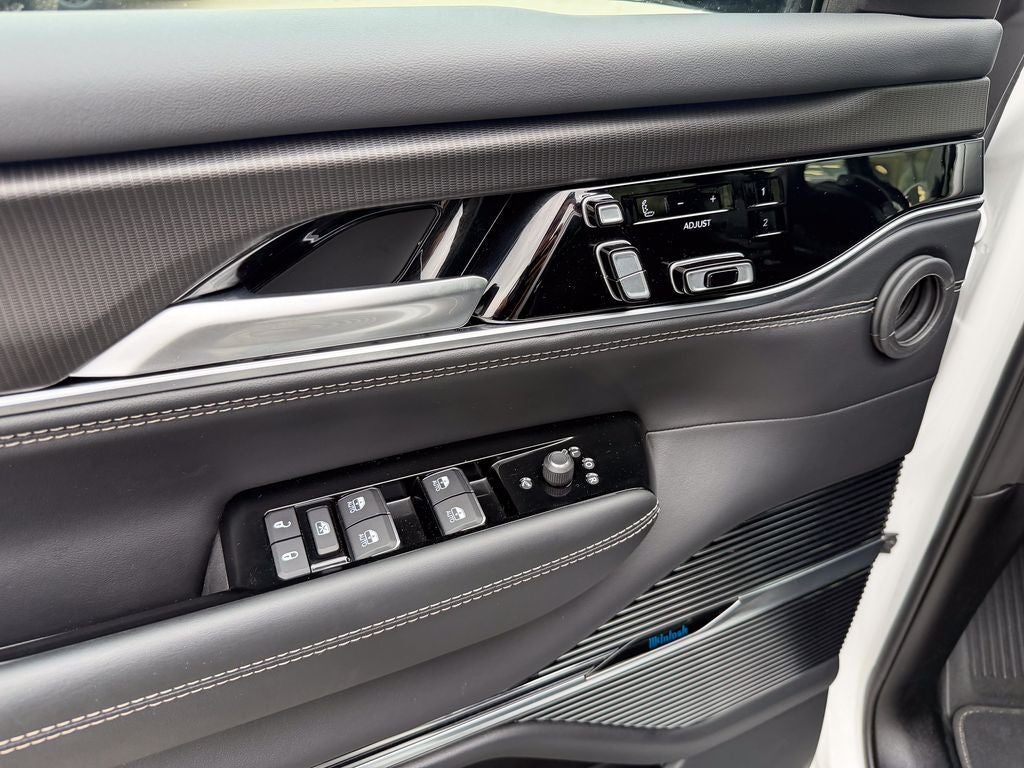 2025 Jeep Grand Wagoneer L Series II