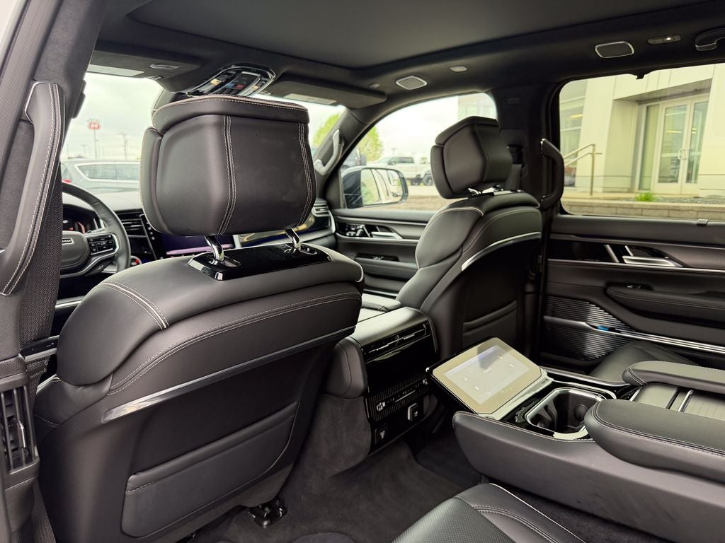 2025 Jeep Grand Wagoneer L Series II