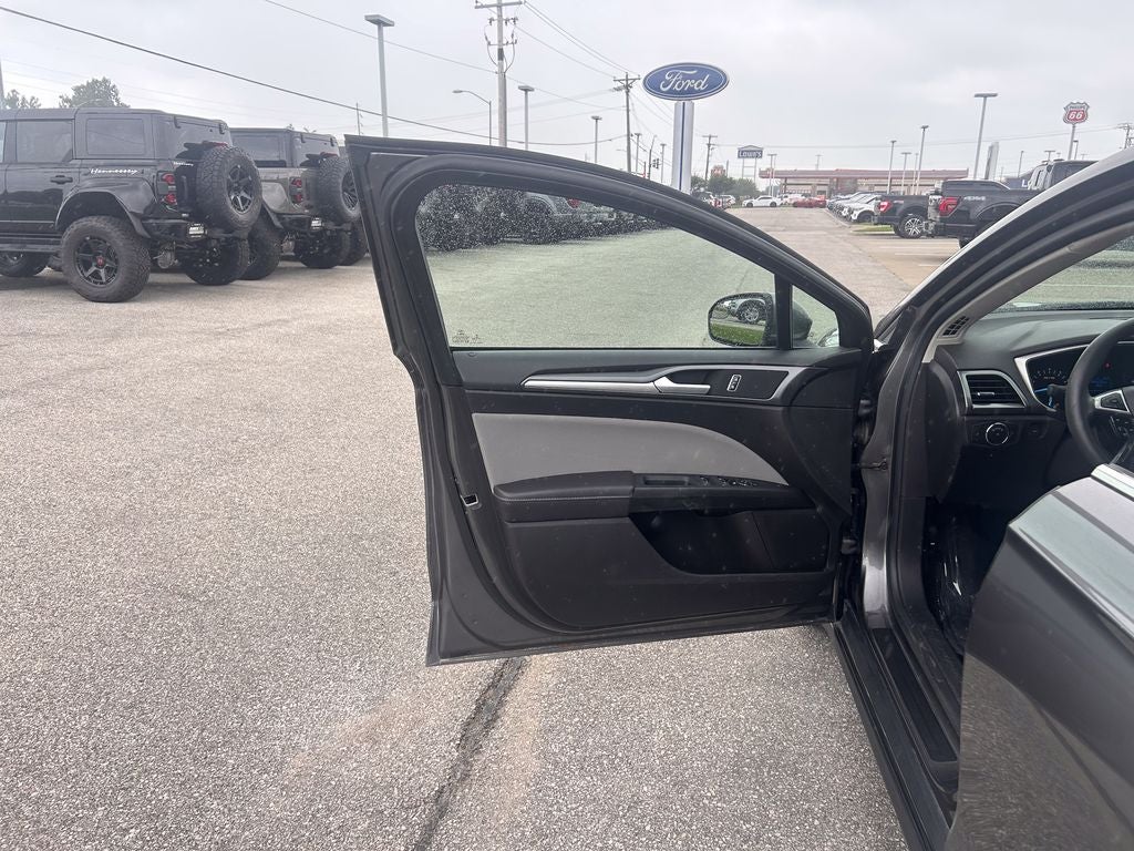 2014 Ford Fusion S