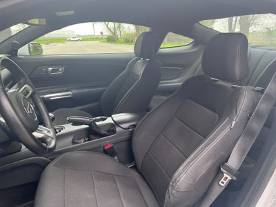 2016 Ford Mustang V6