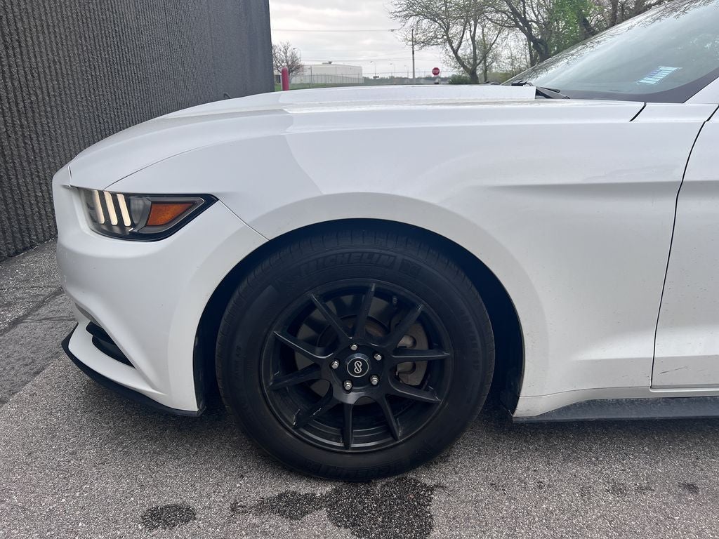 2016 Ford Mustang V6