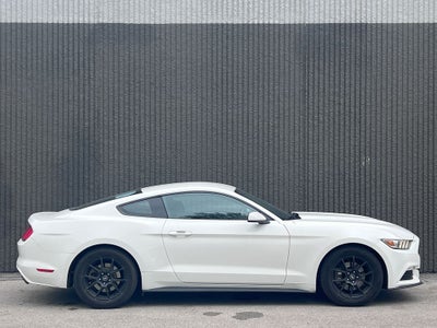 2016 Ford Mustang V6