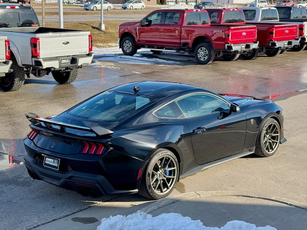 2025 Ford Mustang Dark Horse