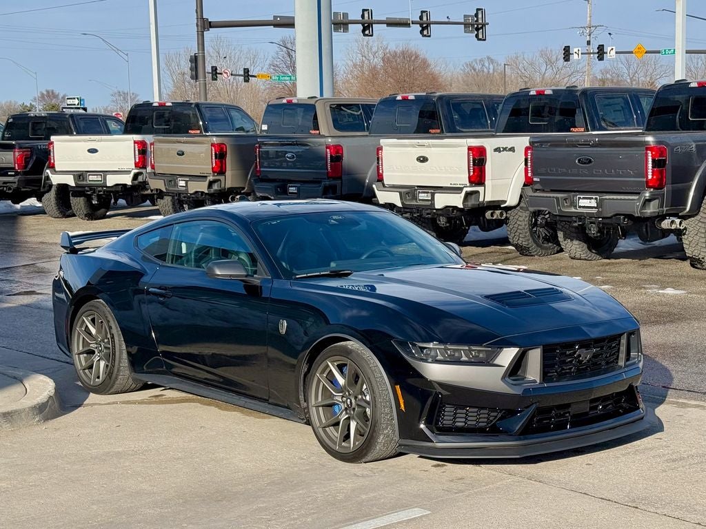 2025 Ford Mustang Dark Horse