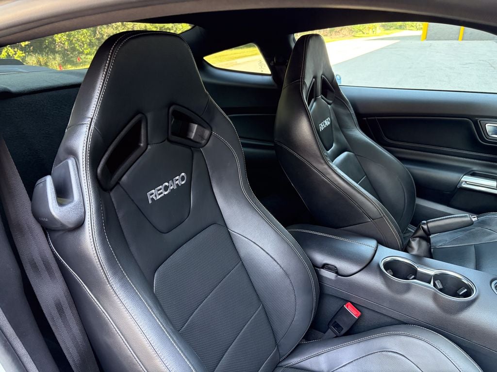 2022 Ford Mustang Mach 1