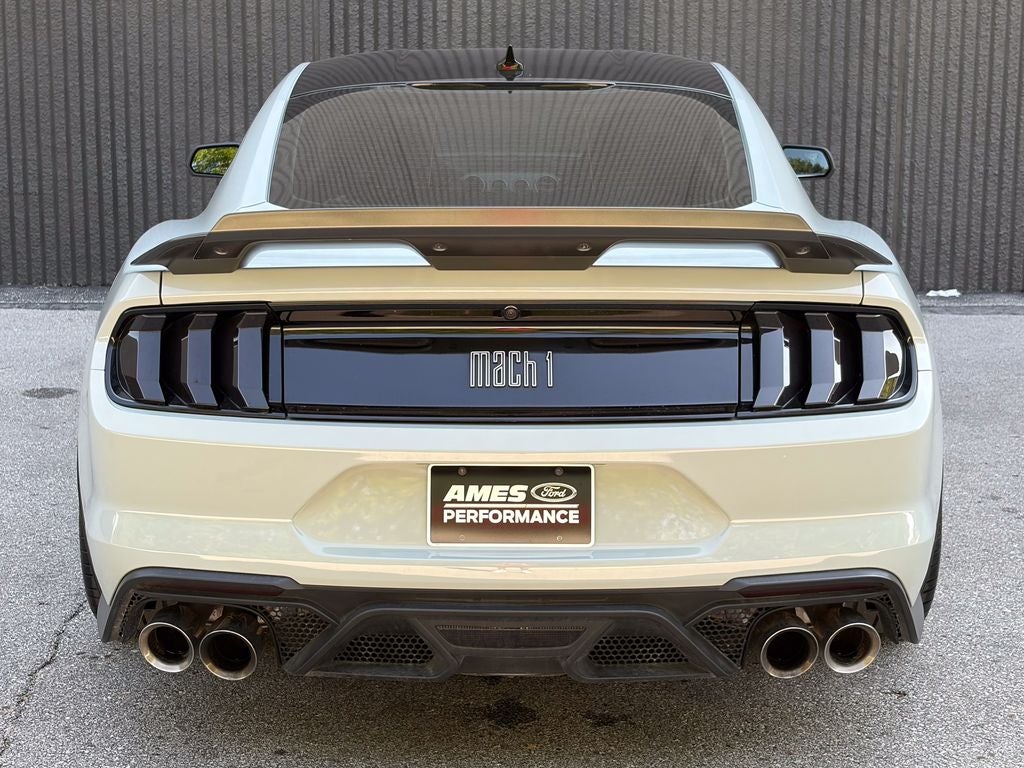 2022 Ford Mustang Mach 1