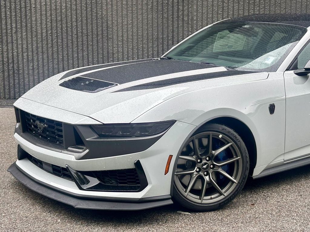 2026 Ford Mustang Dark Horse
