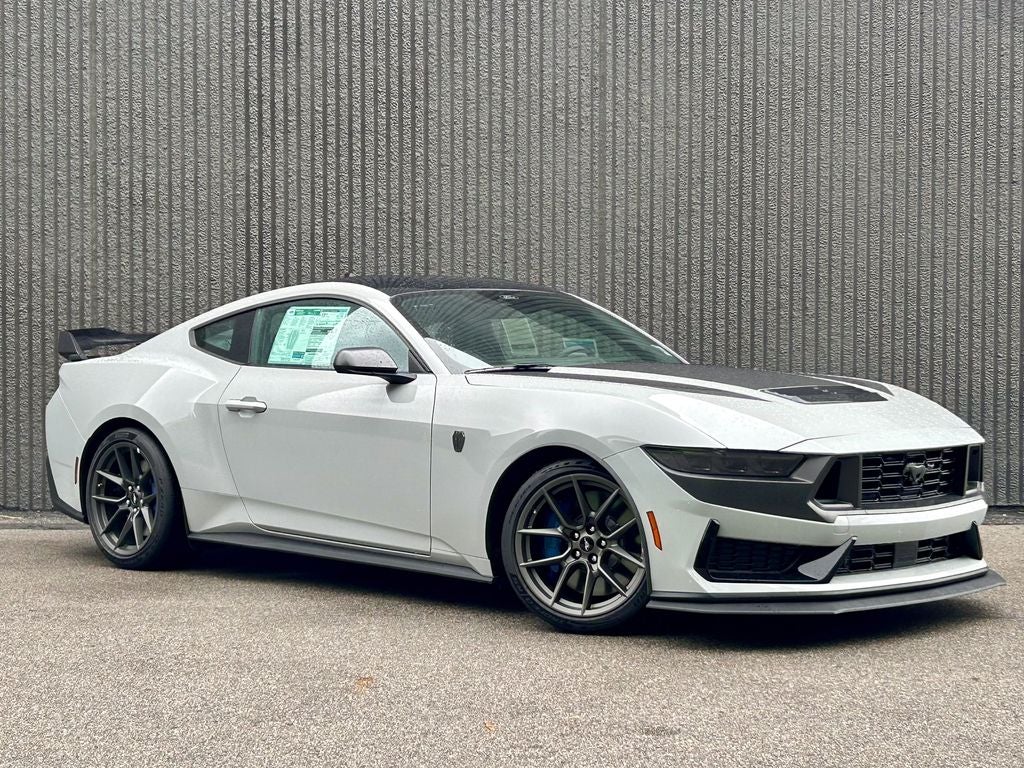2026 Ford Mustang Dark Horse