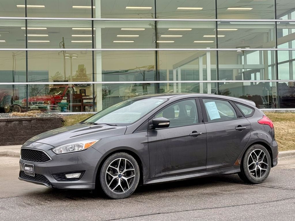 Used 2015 Ford Focus SE with VIN 1FADP3K22FL385653 for sale in Ames, IA