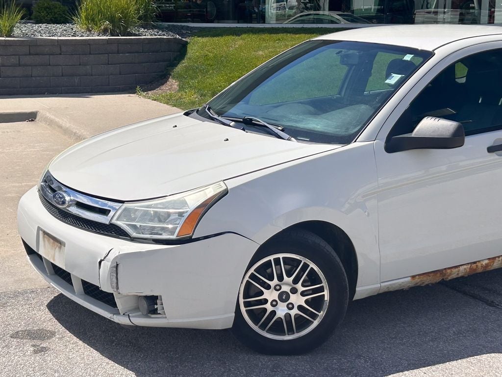 Used 2011 Ford Focus SE with VIN 1FAHP3FN5BW125956 for sale in Ames, IA