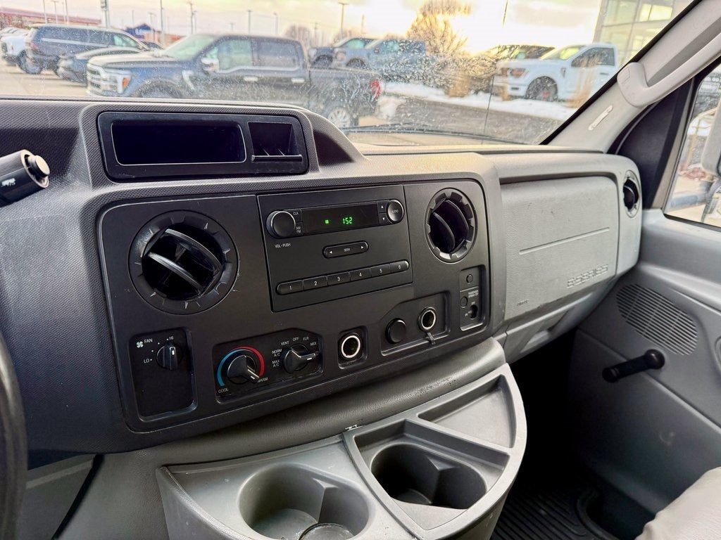 2011 Ford E-450SD Base