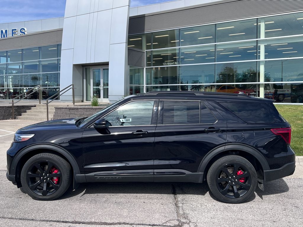 2022 Ford Explorer ST