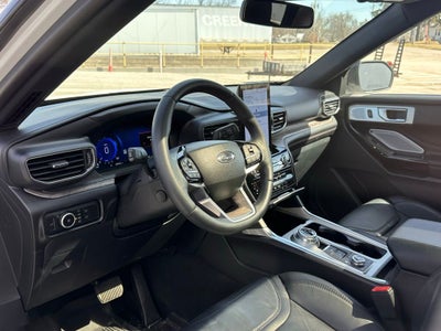 2023 Ford Explorer Platinum