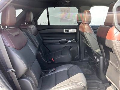2023 Ford Explorer Platinum