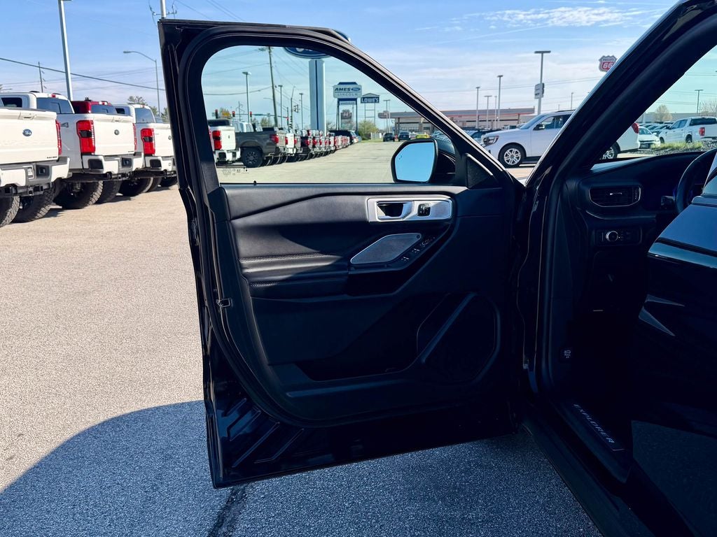 2021 Ford Explorer Platinum