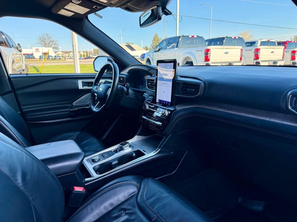 2021 Ford Explorer Platinum