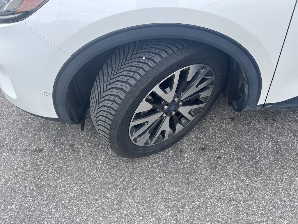 2020 Ford Escape Hybrid Titanium