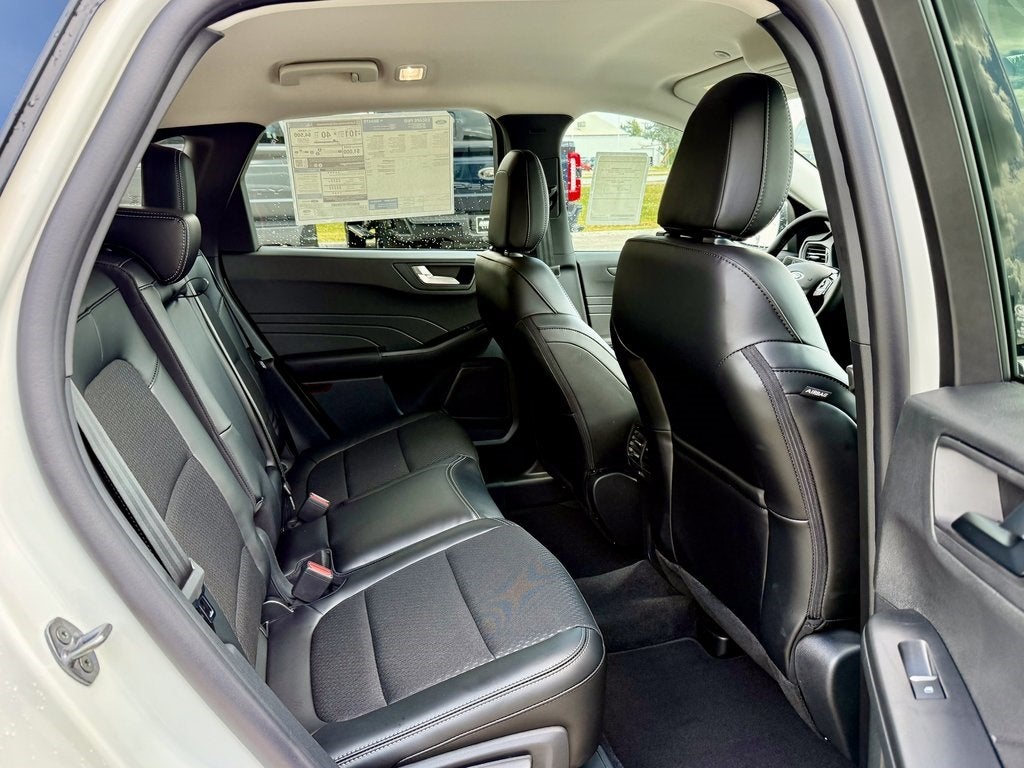 2025 Ford Escape Plug-In Hybrid Base