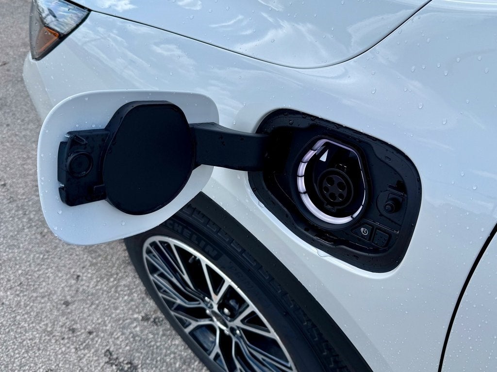 2025 Ford Escape Plug-In Hybrid Base