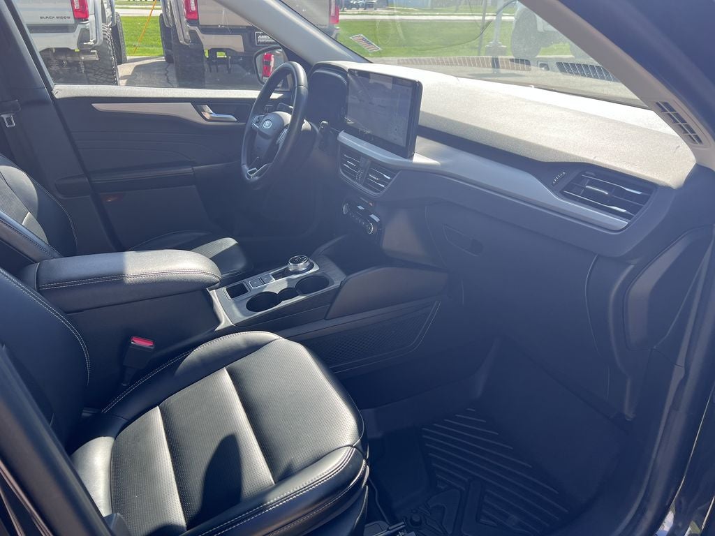 2023 Ford Escape Platinum