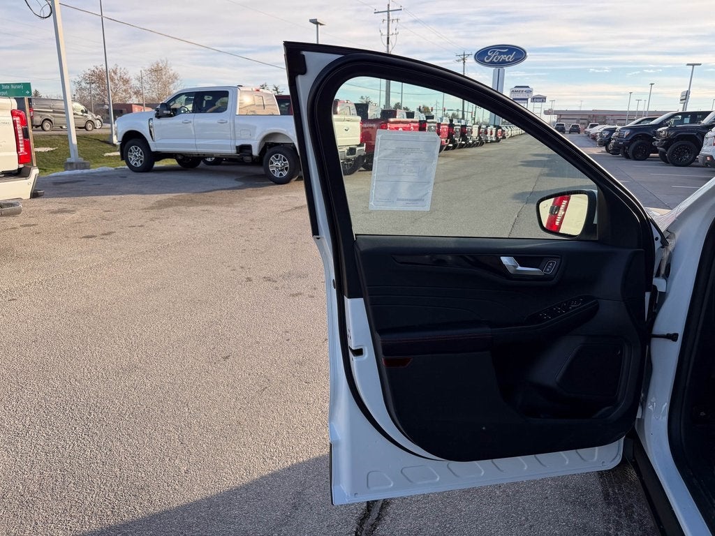 2026 Ford Escape ST-Line Select