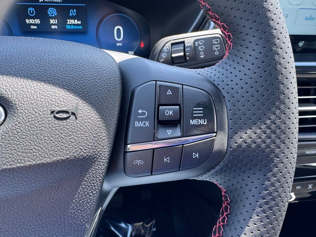 2026 Ford Escape Hybrid ST-Line Select