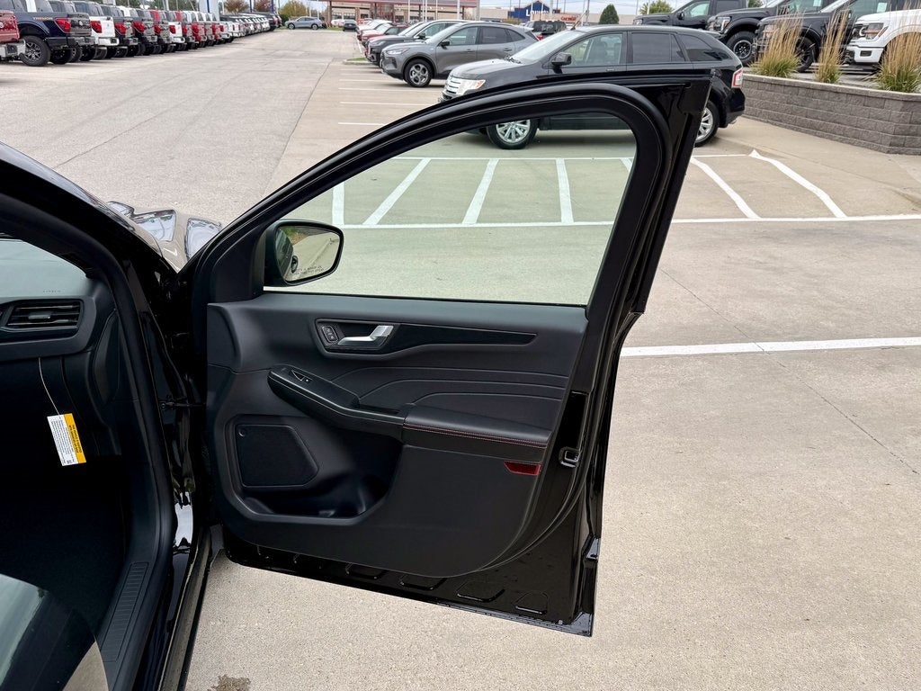 2026 Ford Escape Hybrid ST-Line Select