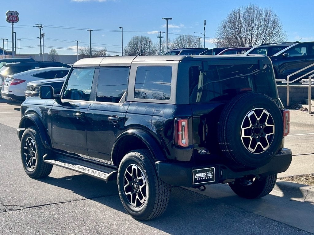 2025 Ford Bronco Outer Banks