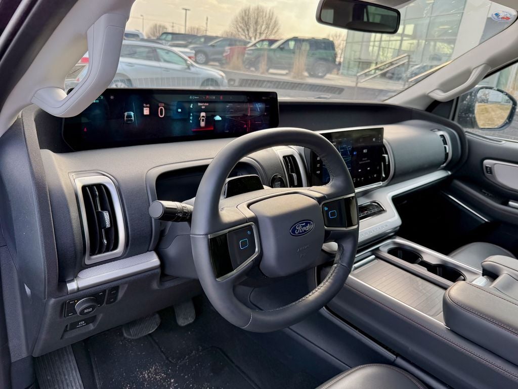 2025 Ford Expedition Active