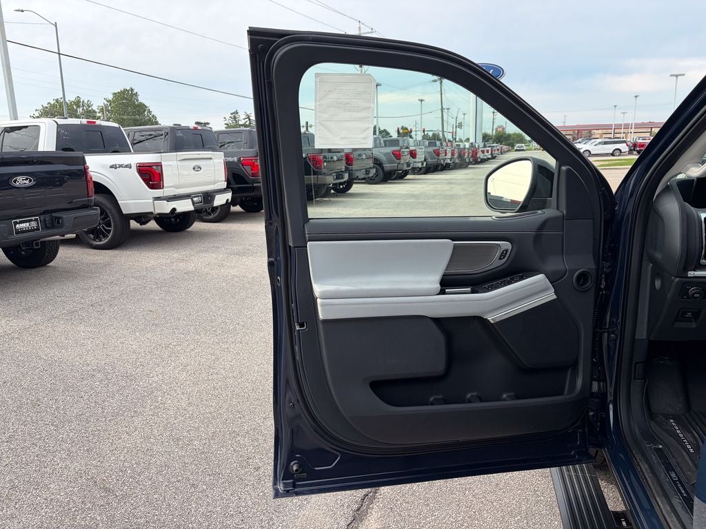 2027 Ford Expedition Platinum