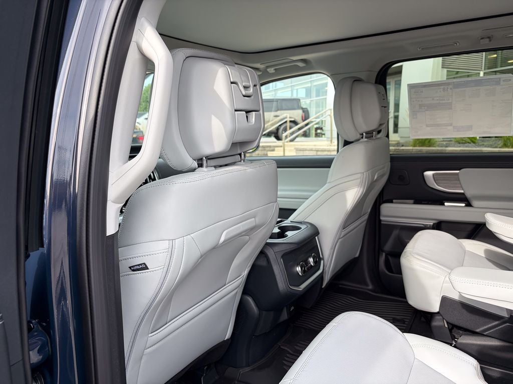 2027 Ford Expedition Platinum