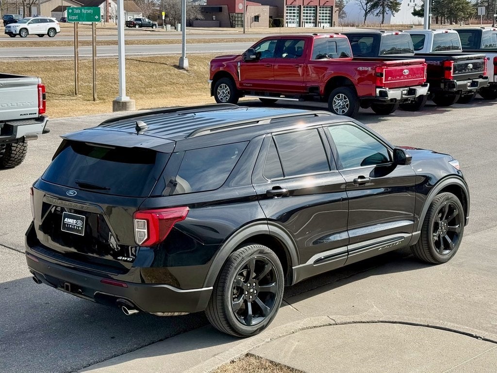 2022 Ford Explorer ST-Line