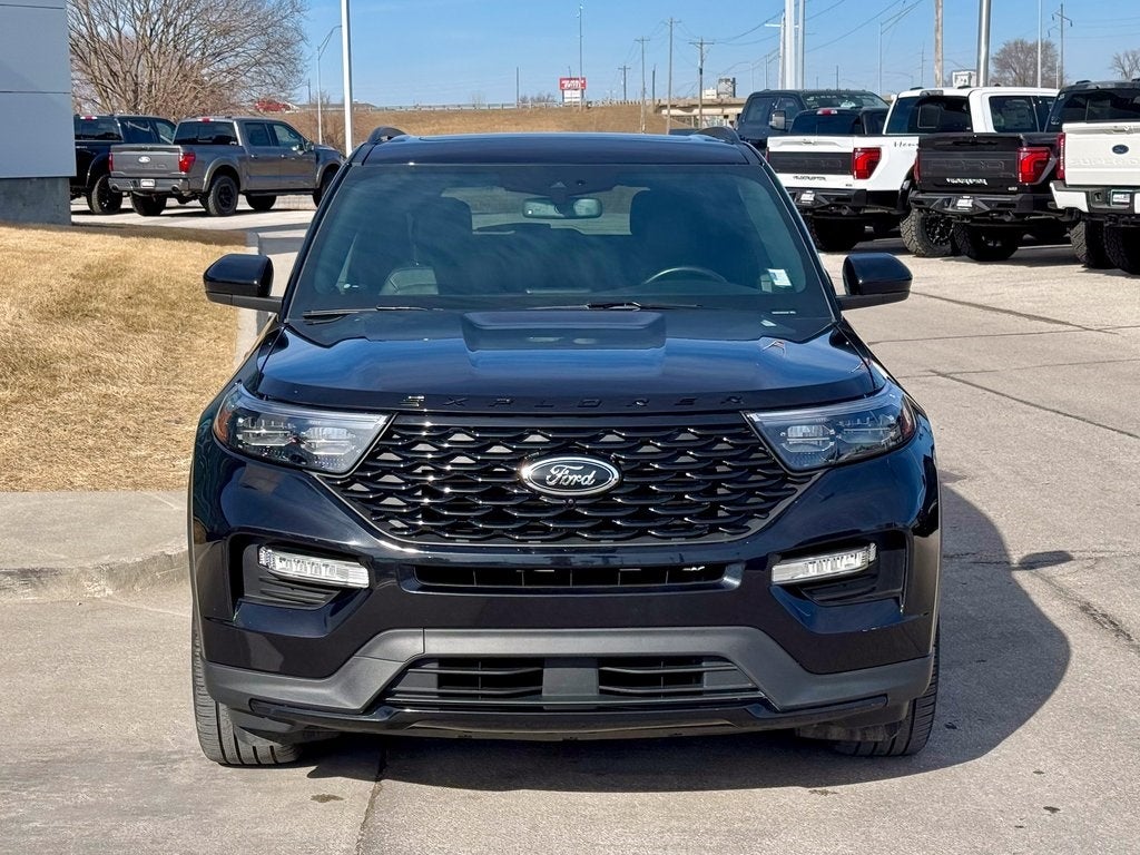 2022 Ford Explorer ST-Line