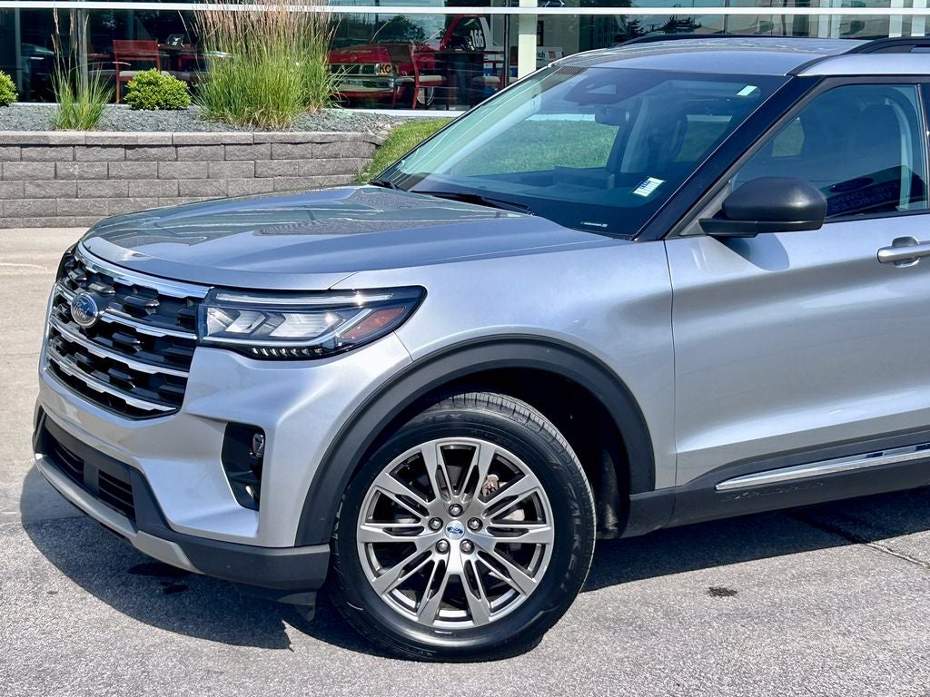 2025 Ford Explorer Active
