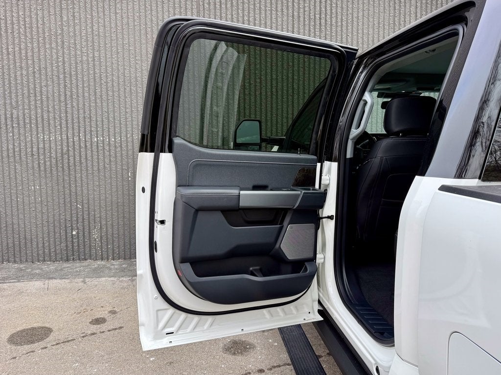 2026 Ford F-250SD Black Widow