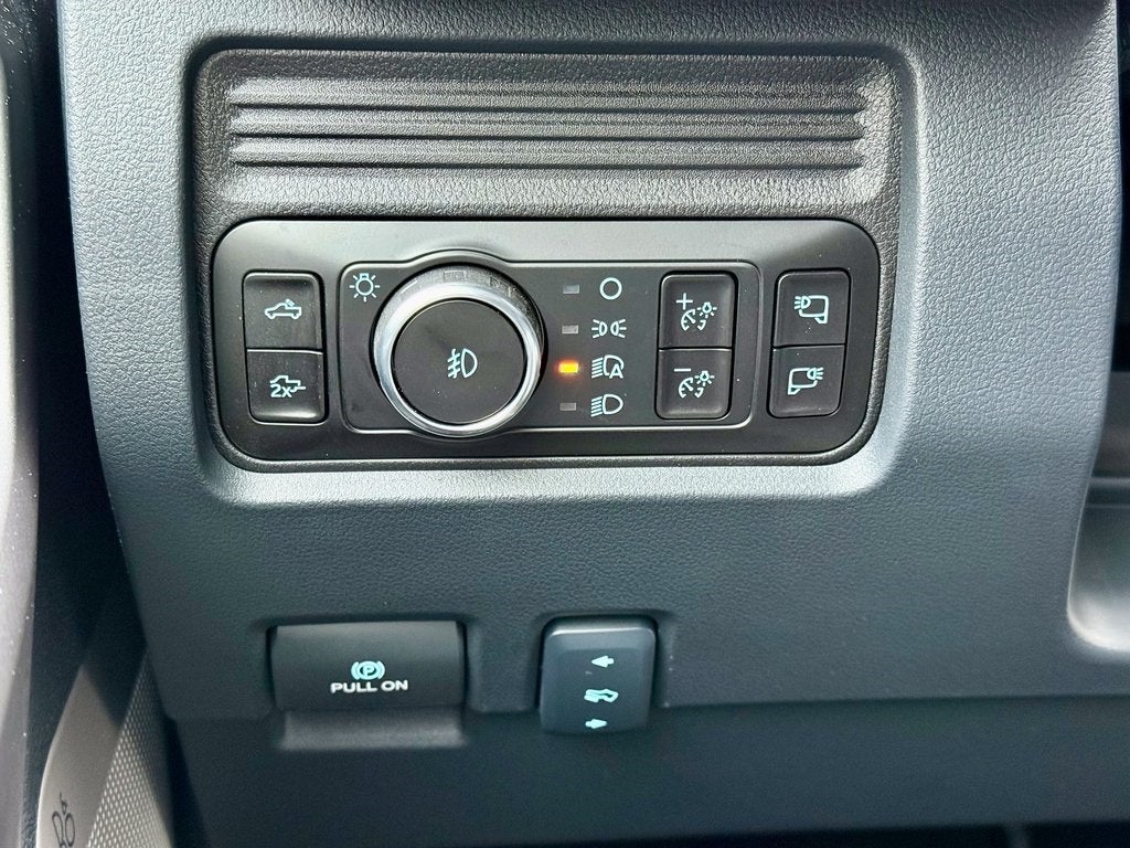 2026 Ford F-250SD Black Widow