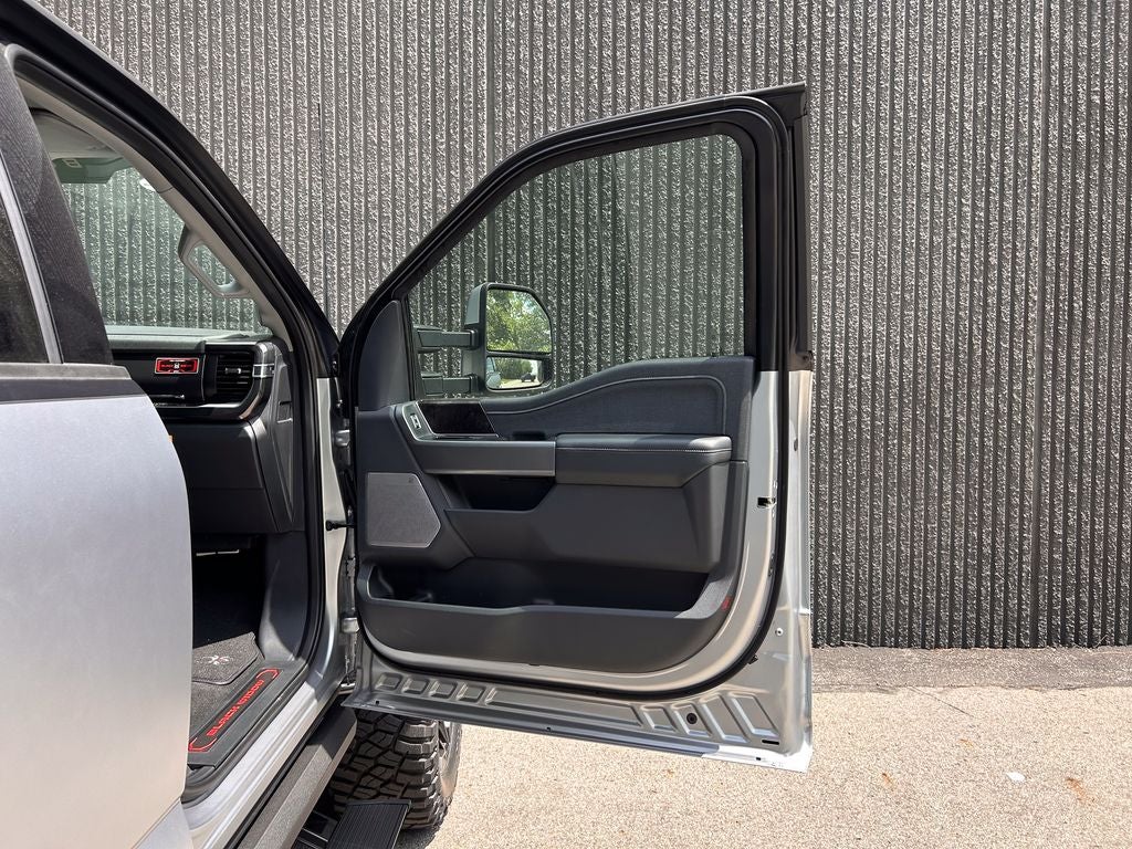 2026 Ford F-250SD Black Widow PTS
