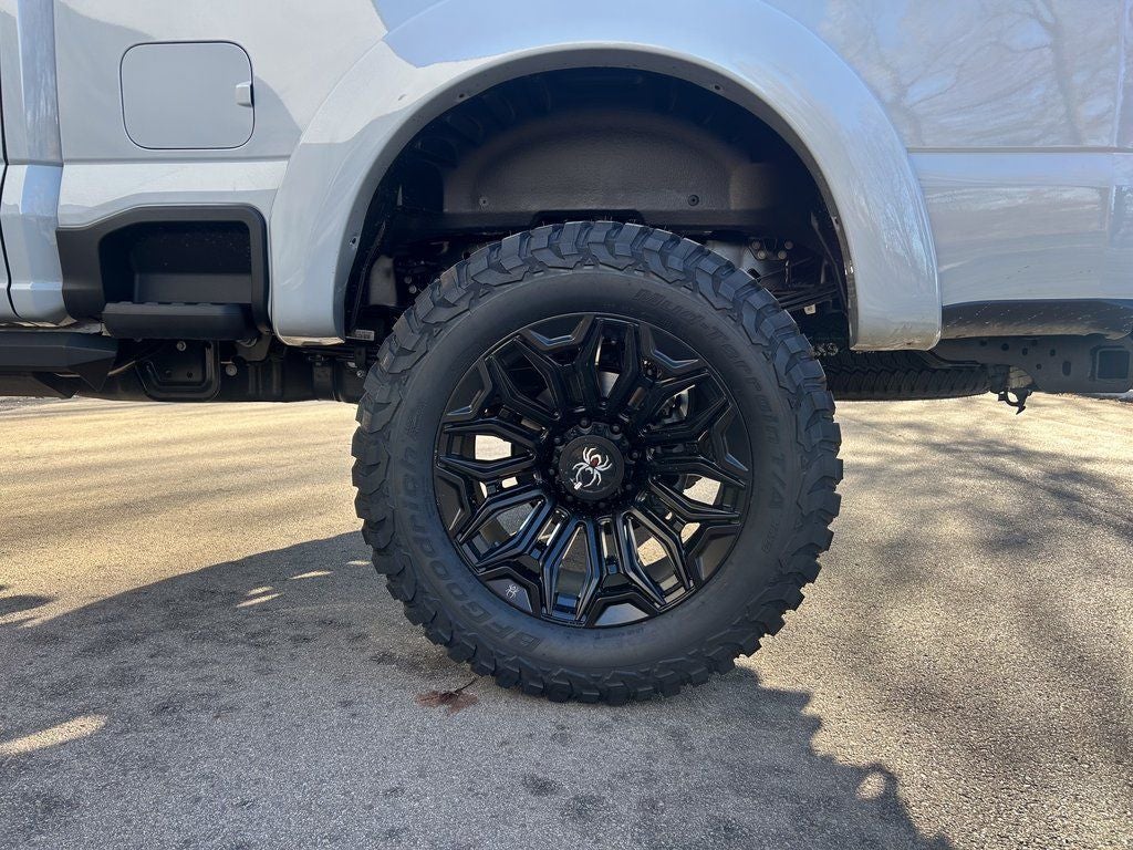 2026 Ford F-250SD Black Widow