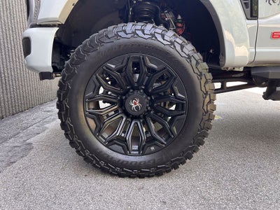 2026 Ford F-250SD Lariat Black Widow
