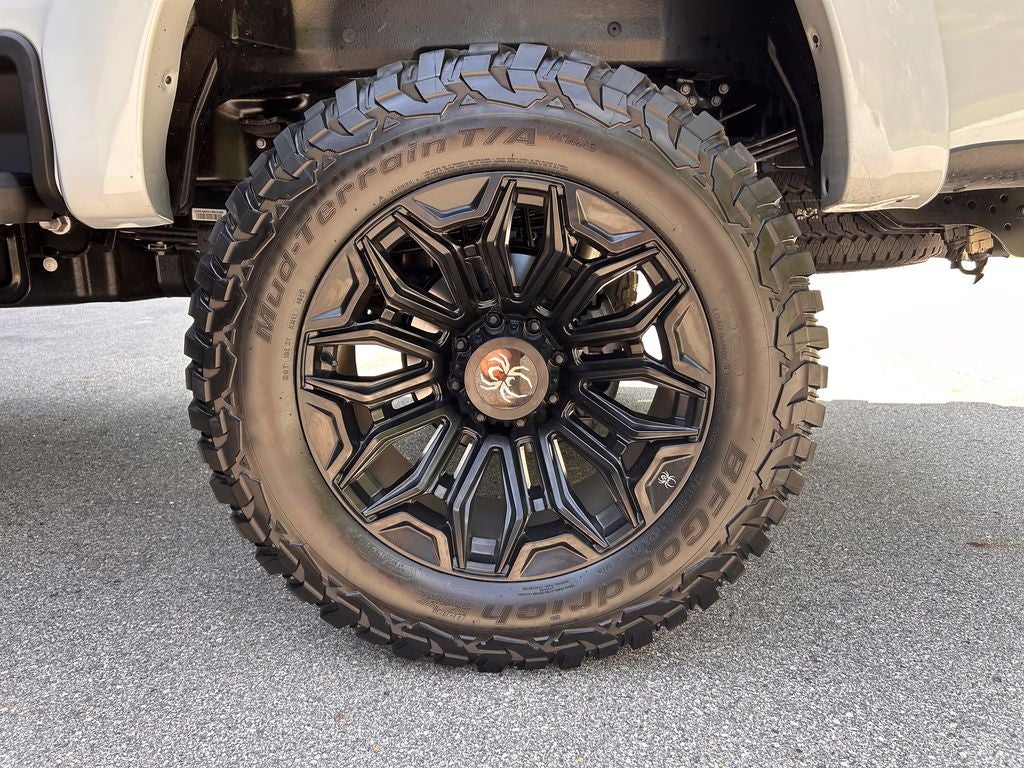 2026 Ford F-250SD Lariat Black Widow