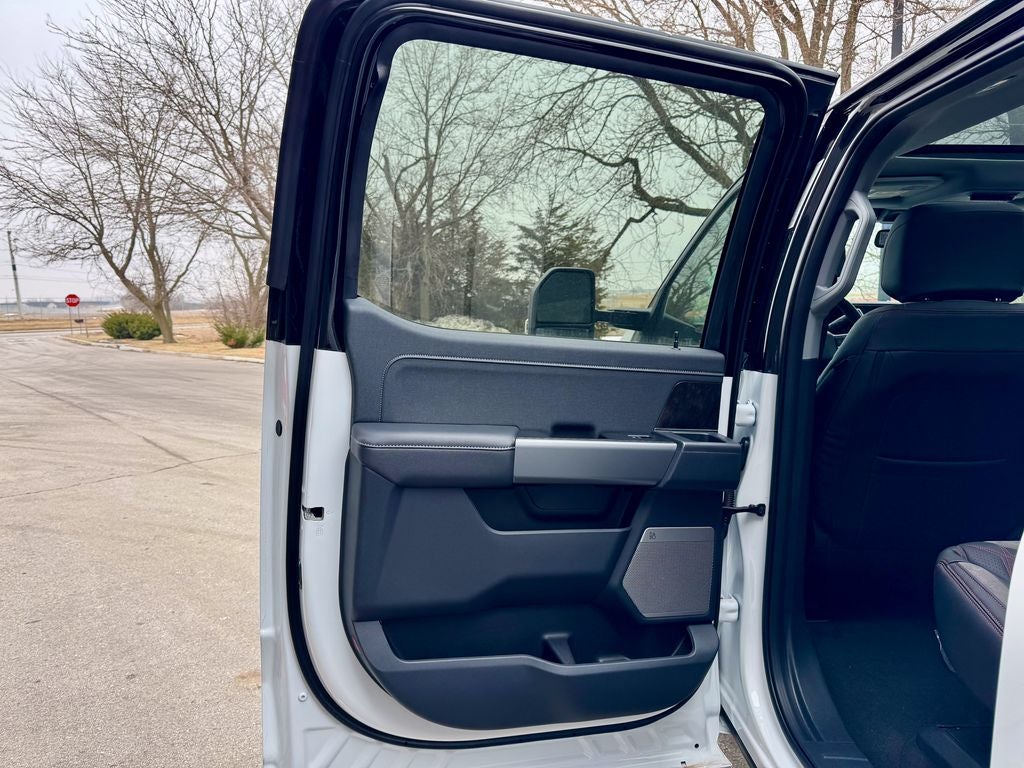 2026 Ford F-250SD Black Widow