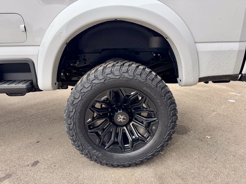 2026 Ford F-250SD Black Widow